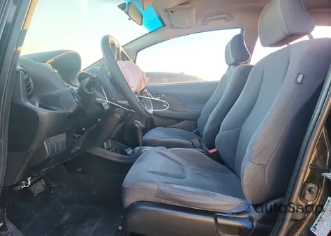 2009 Honda Fit z USA, uszkodzony, nr VIN JHMGE882X9S068052